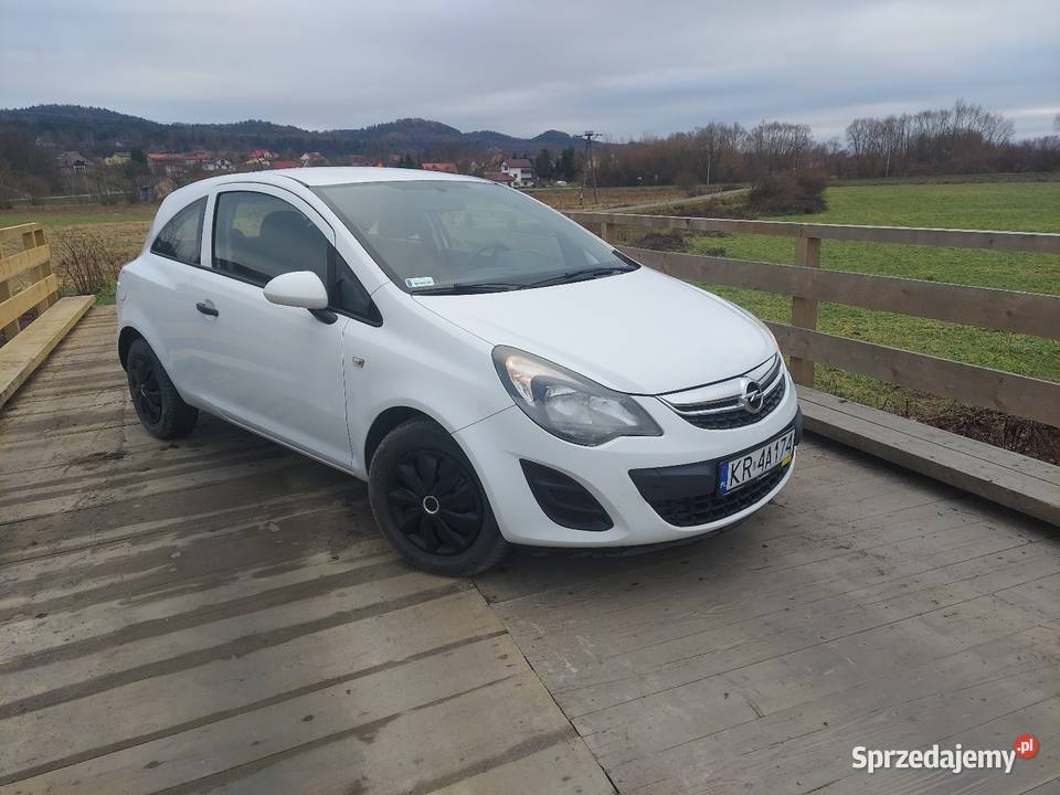 Opel corsa 2014r 12 bęzyna Blizne