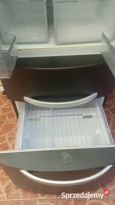 Sprzedam części do lodówki Ariston Hotpoint z Części i Akcesoria Płock sprzedam