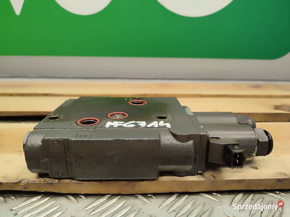 Sekcja rozdzielacza hydraulicznego CLAAS ARION wielkopolskie
