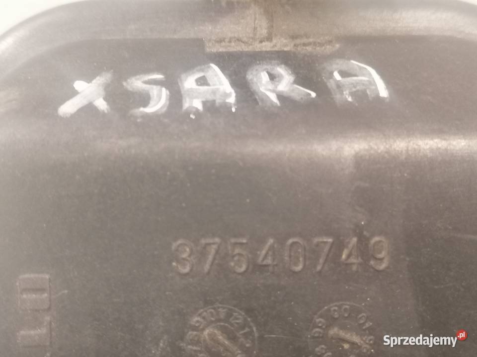 zaślepka lampy przód 37540749 Citroen Xsara 1 Piotrków Trybunalski