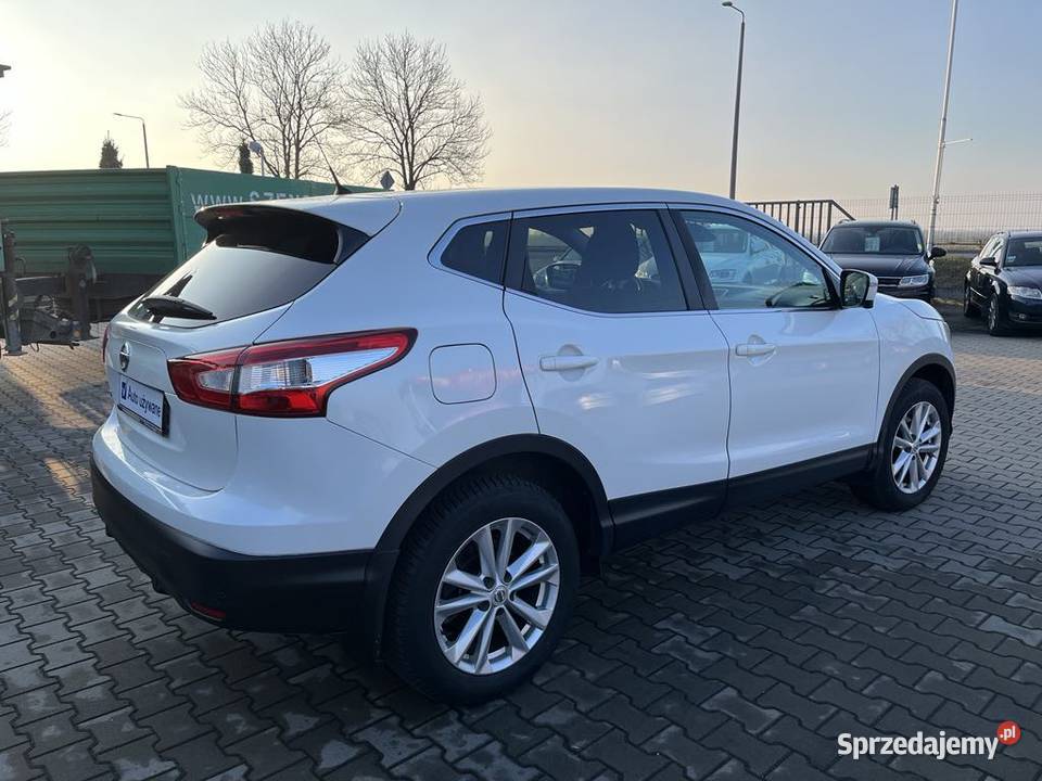 Nissan Qashqai 2017 Bogate wyposażenie Biała