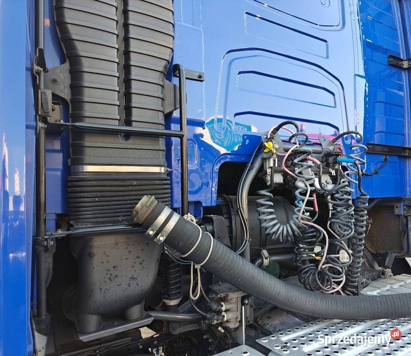 Ciagnik siodlowy z kompressorem sprezarka Welgro 500KM Warszawa sprzedam