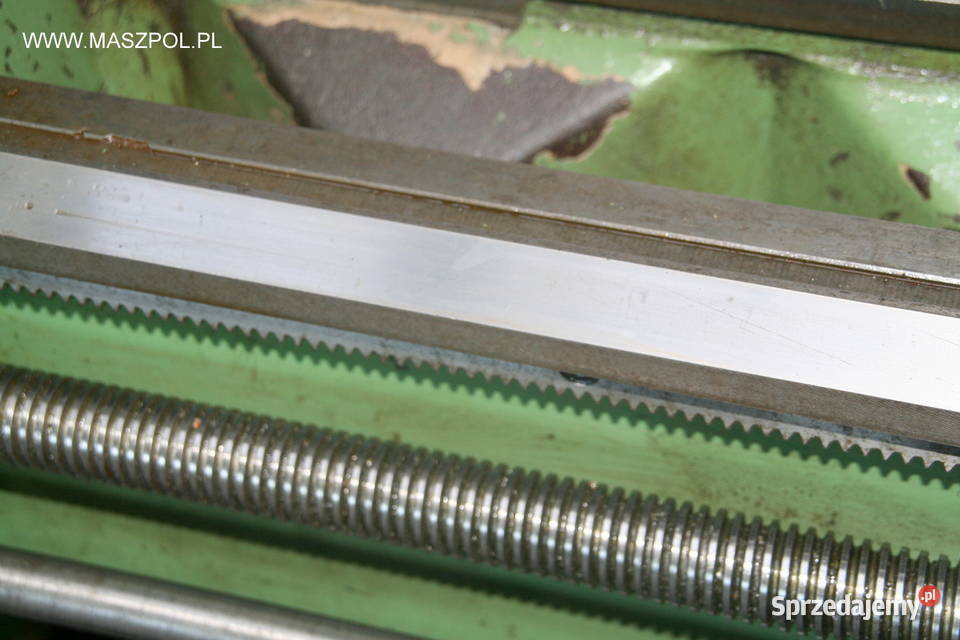 Tokarka uniwersalna TUM 35 D1 x 800 FAMOT Głowno