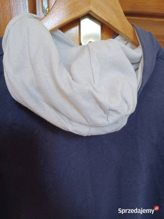 Bluza granatowa rozmiar SM stan sprzedam