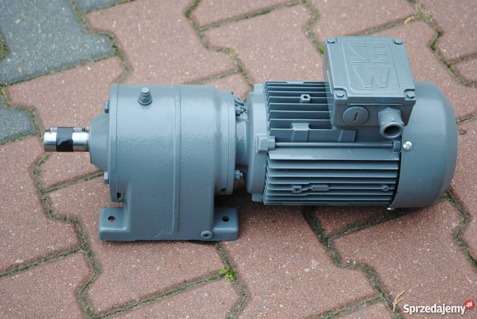 Motoreduktor 075kw 178obrmin Firmy SEW Kargowa