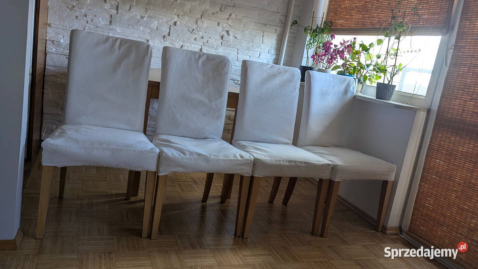 stół drewniany Ikea z krzesłami w białych Warszawa