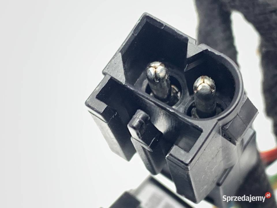 SIŁOWNIK TELESKOP KLAPY LEWY BMW E70 7172059 30 osobowe