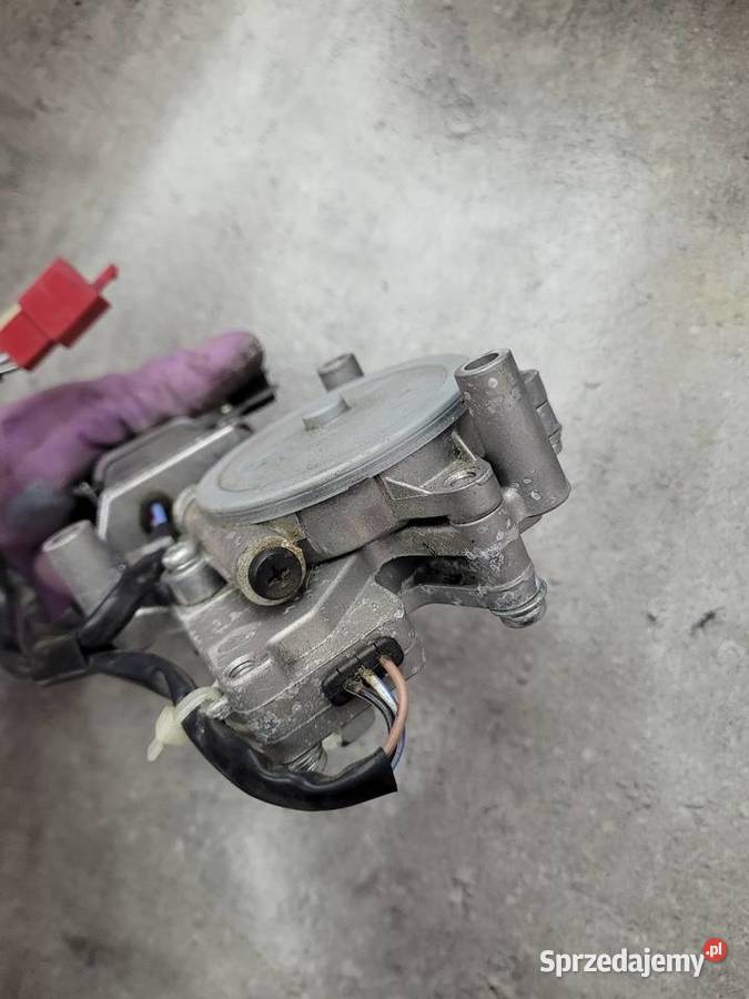 HONDA GOLD WING GL1800 SC79B 1823 OEM MECHANIZM Nowy Tomyśl