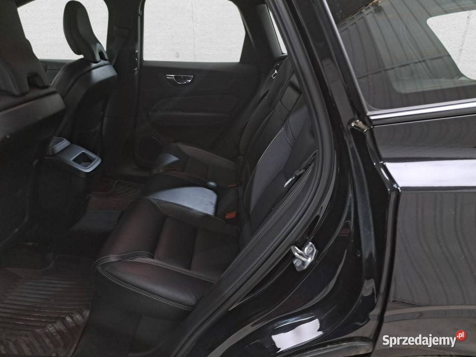 Volvo XC 60 Poleasingowe BZ II 2017 141471km Komorniki