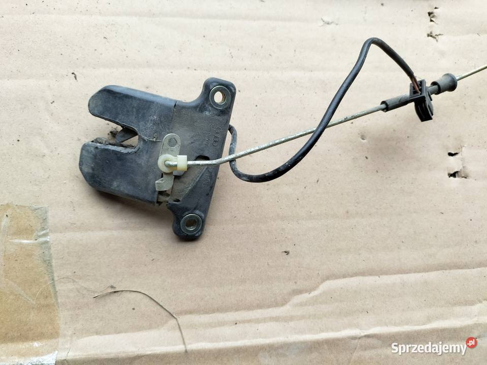 AUDI 80 B4 80B4 SEDAN ZAMEK KLAPY TYŁ osobowe Pozostałe lubelskie Kamień-Kolonia