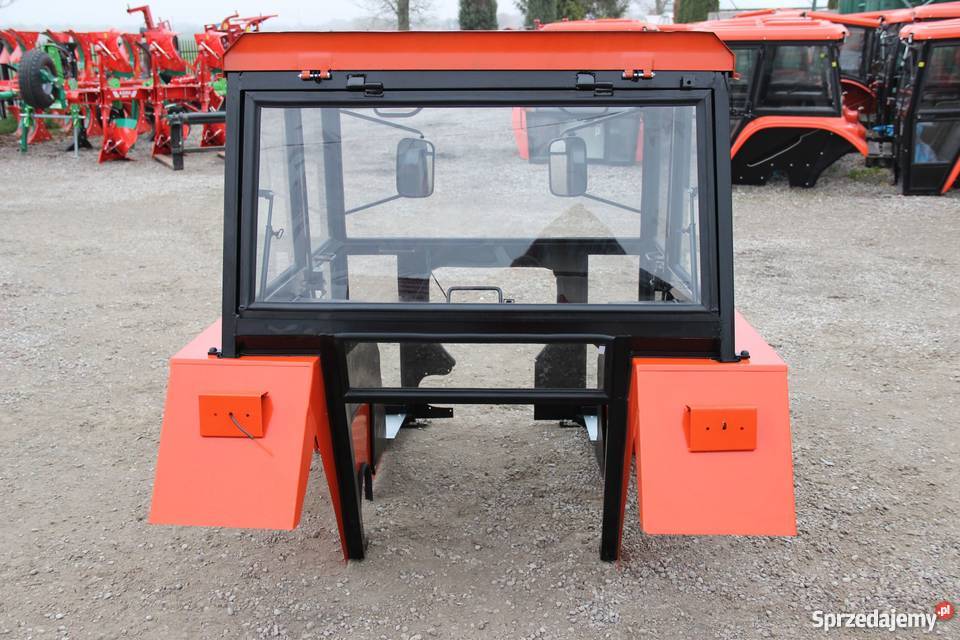 Kabina ciągnikowa do ciągnika C 330 C330 z Rogóźno