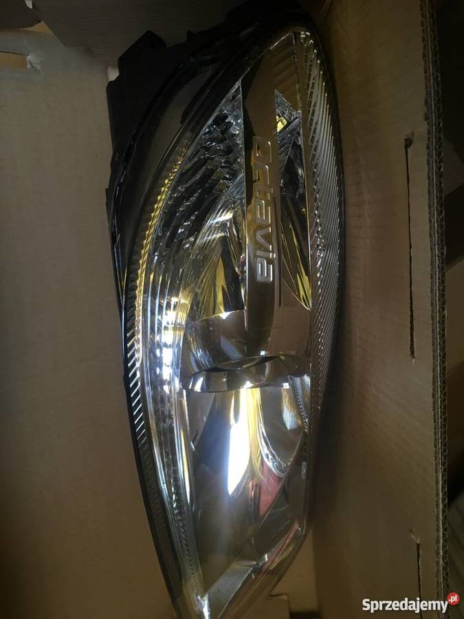 Nowy oryginalny reflektor SKODA OCTAVIA II