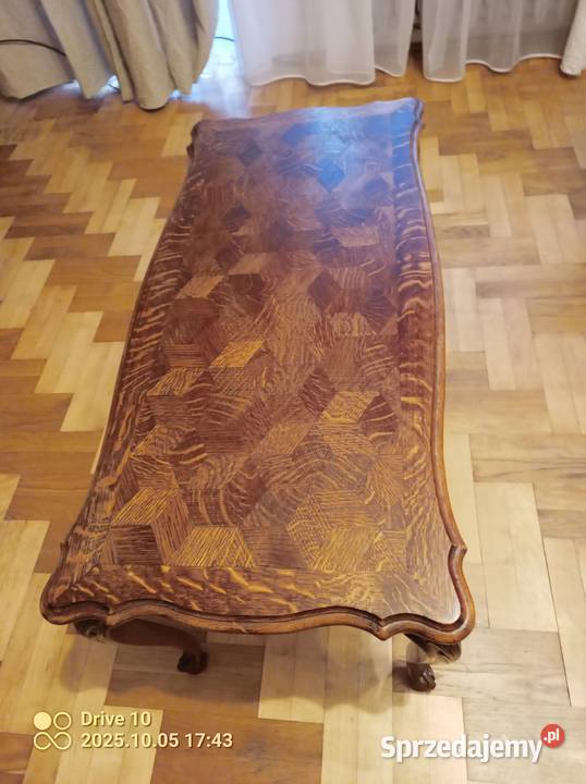 ZAbytkowy stoół z kopytkami Stoliki kawowe i ławy