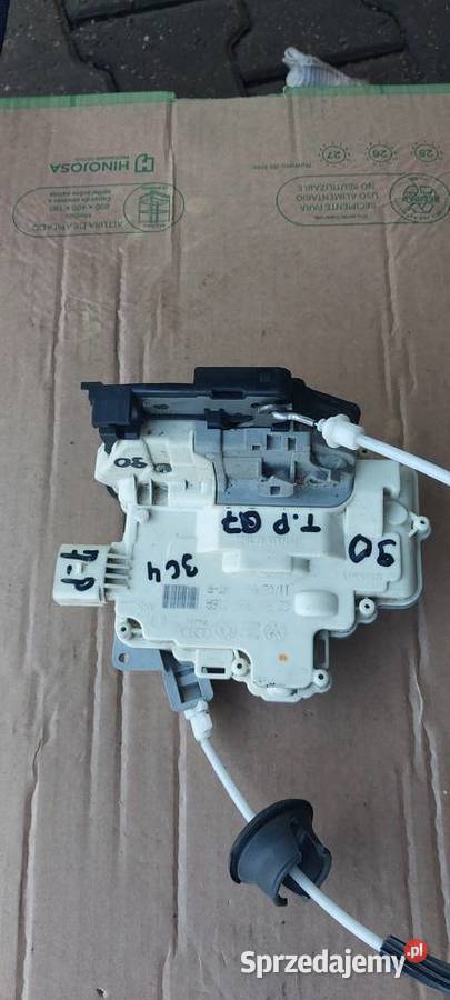 Zamek drzwi prawy tył AUDI Q7 7PIN 3C4839016C Szczecin sprzedam