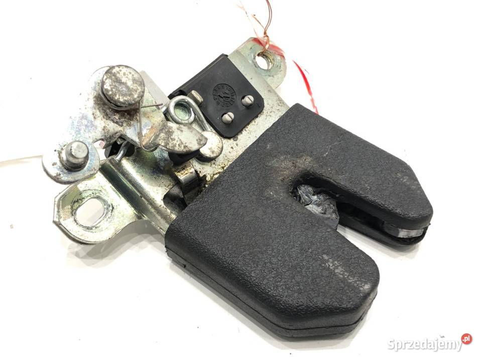 ZAMEK KLAPY TYŁ VW BORA I Hatchback 9813 podkarpackie