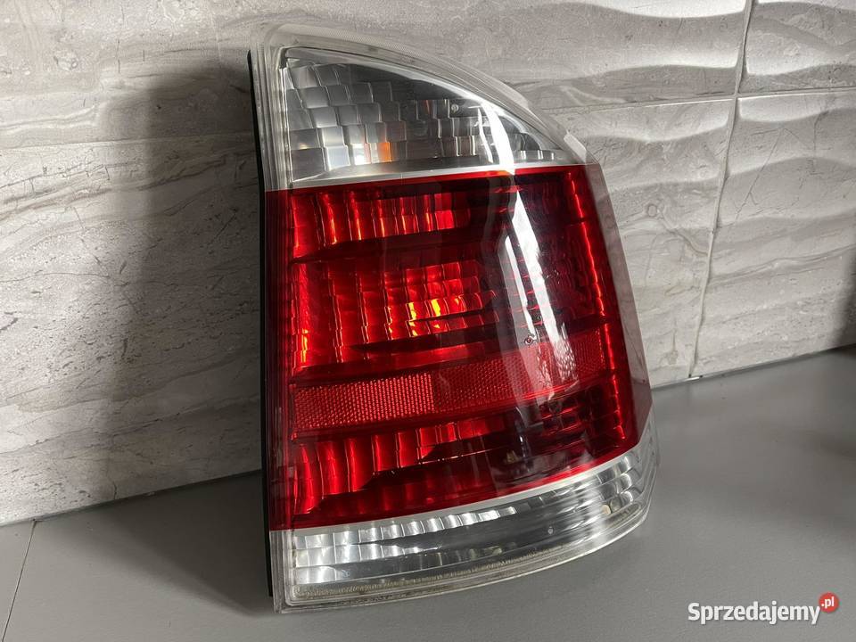OPEL VECTRA C PRAWA LAMPA TYŁ SEDAN lampy tylne Ostroróg
