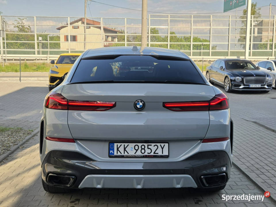 BMW X6 40i 381 MSport Pro Pneumatyka Hak HeadUp światła do jazdy dziennej Węgrzce