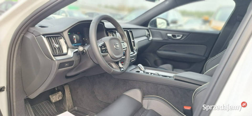 Volvo S60 B5 AWD plus dark benzyna hybryda III 250KM Lębork