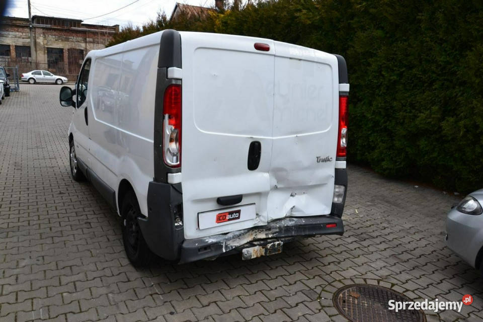 Renault Trafic 20 dci 115 6biegówklimatyzacjaICD Rok produkcji 2008 Kęty