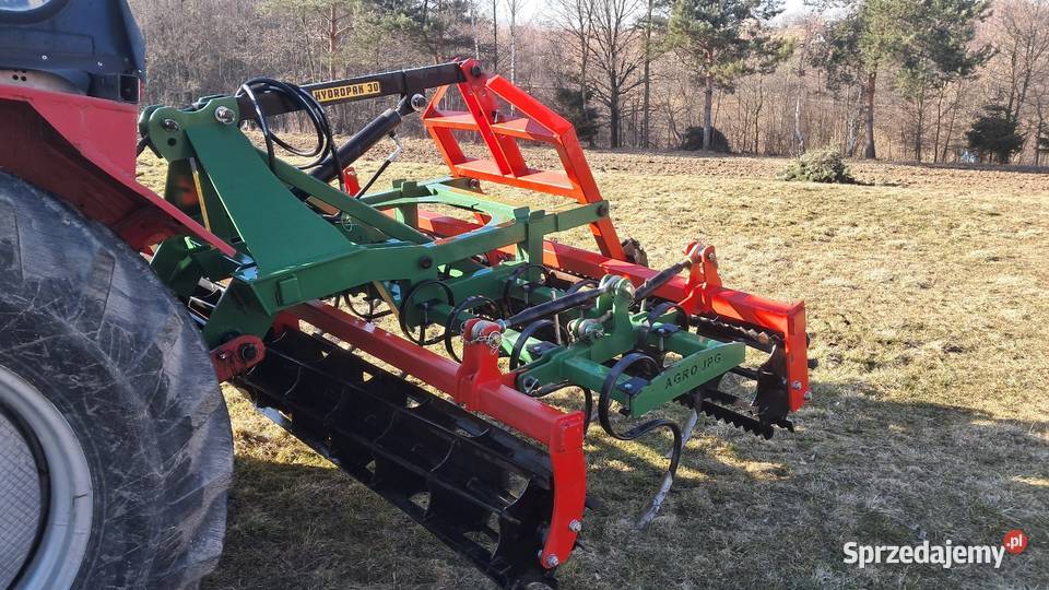 Sprzedam agregat uprawowo siewny bierny3m nieuszkodzony Lewniowa