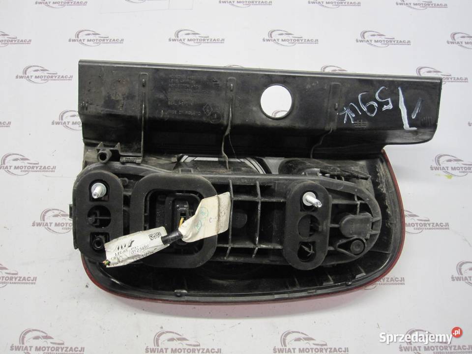 DACIA DUSTER I 13r lampa lewy tył G123456