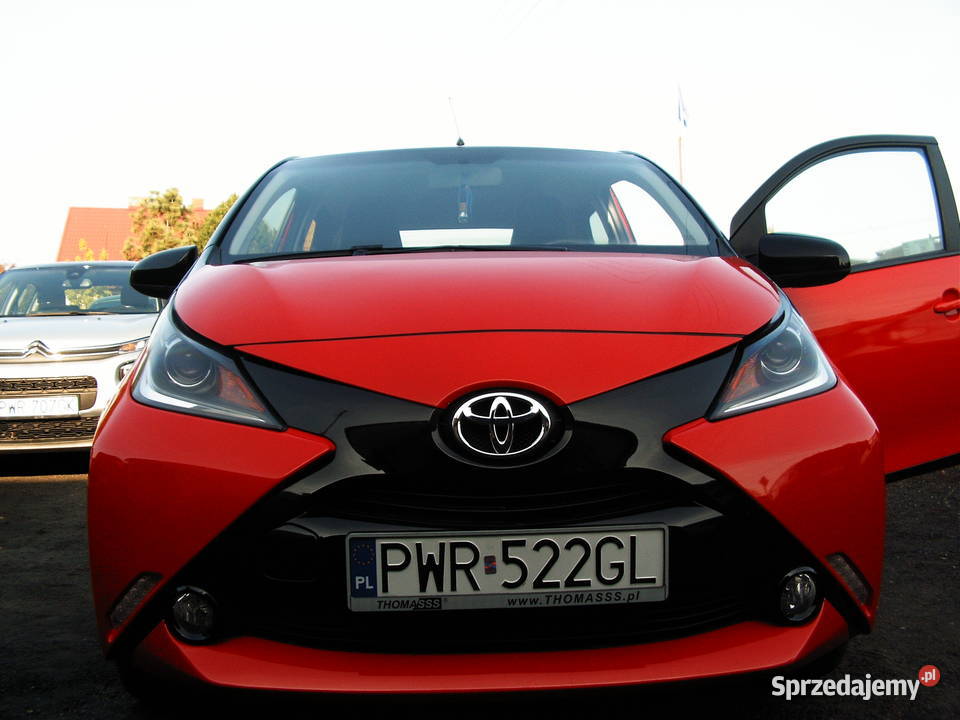 Toyota Aygo 10 Etylina 2018 r wielofunkcyjna kierownica