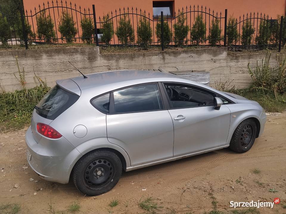 Seat leon skóry 16 105 koni diesel