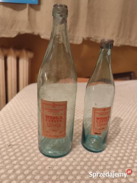 Dwie butelki alkoholu z lat 50siatych Warszawa