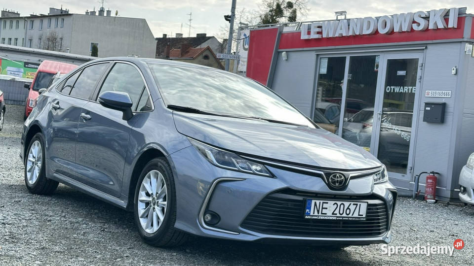 Toyota Corolla Benzyna Salon Polska Zarejestrowany w Polsce Corolla Elbląg sprzedam