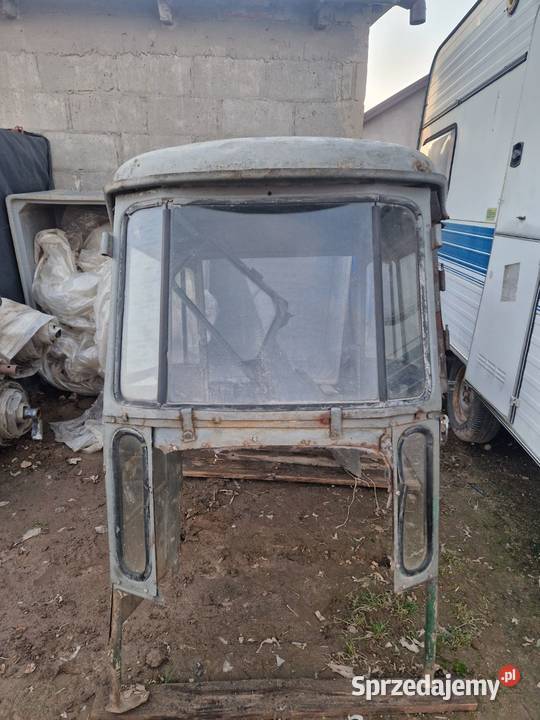 Kabina do c 328 330 Płońsk