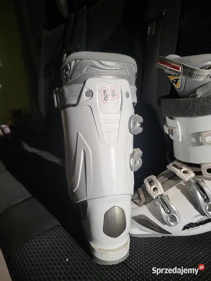 Buty narciarskie damskie o rozmiarze 385 Otmuchów