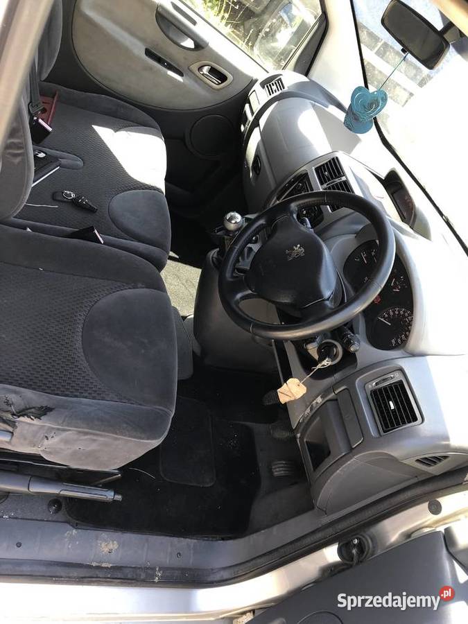 Peugeot Expert 20 hdi Long 9 osób opłacony Dębica