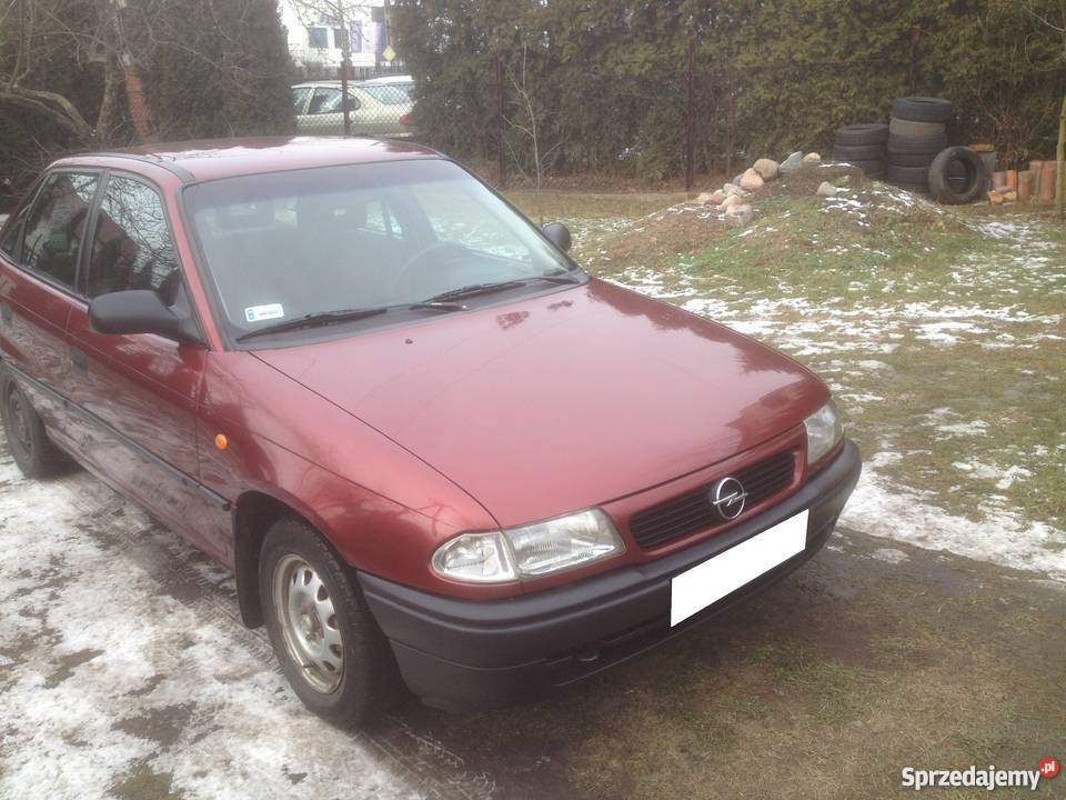 Okazja Opel Astra F 14 z 1997 rSedanSalon Polska Marki