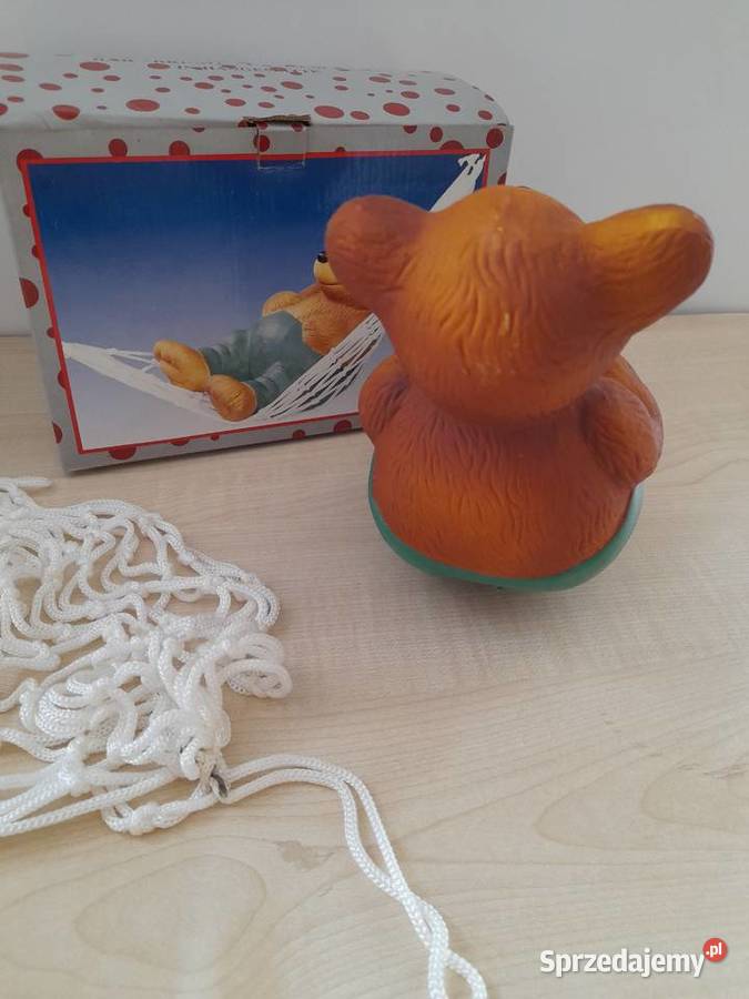 Figurka Niedźwiadek Bruno na hamaku 19 dolnośląskie Bogatynia