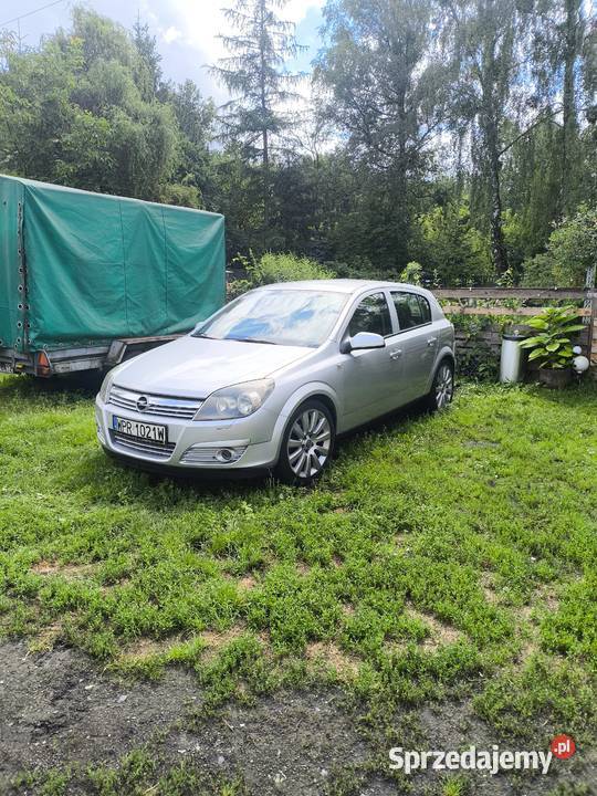 Opel astra h 13CALY NOWY LAKIERnowe kompsprzeglo Brwinów
