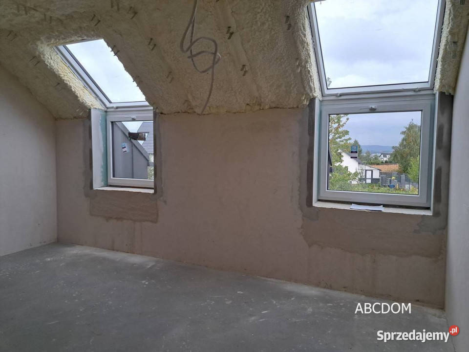 Budynek o nowoczesnej brylegaraż5 pokoi Tomaszowice sprzedam