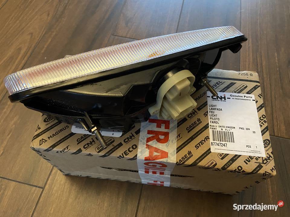 Lampa 87747247 tył lewa Holland CNH Nowa T6 T7 Białystok