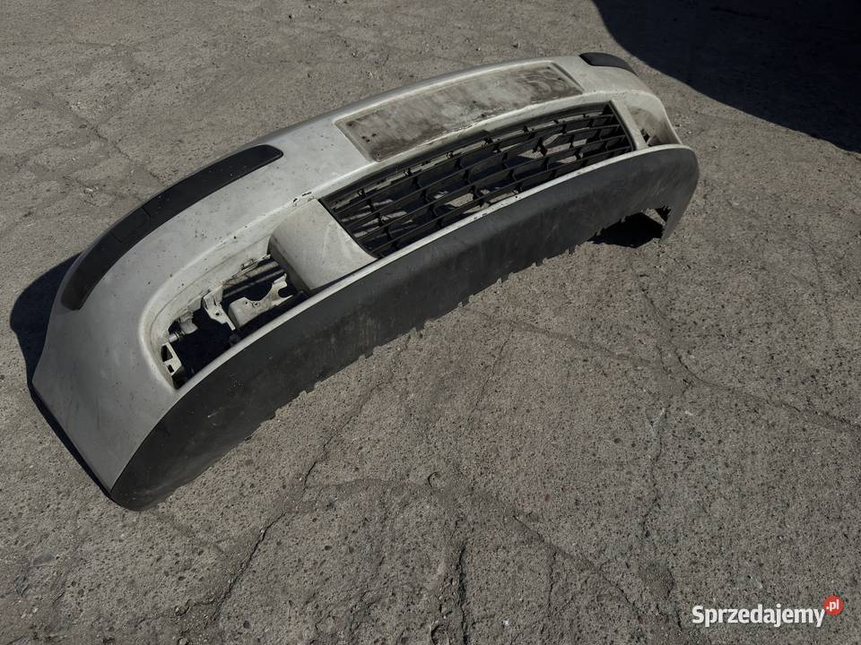 Zderzak volkswagen golf 5