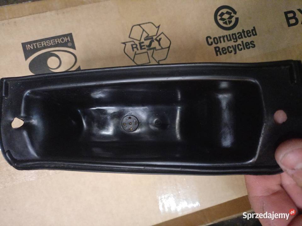 Obudowy kierunkowskazów przednich lewych Fiat Rok produkcji 1967 Pozostałe Pozostałe podlaskie