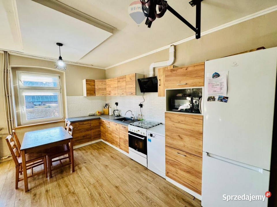 Dwupoziomowe mieszkanie z ogródkiem w Pszowie piwnica Pszów