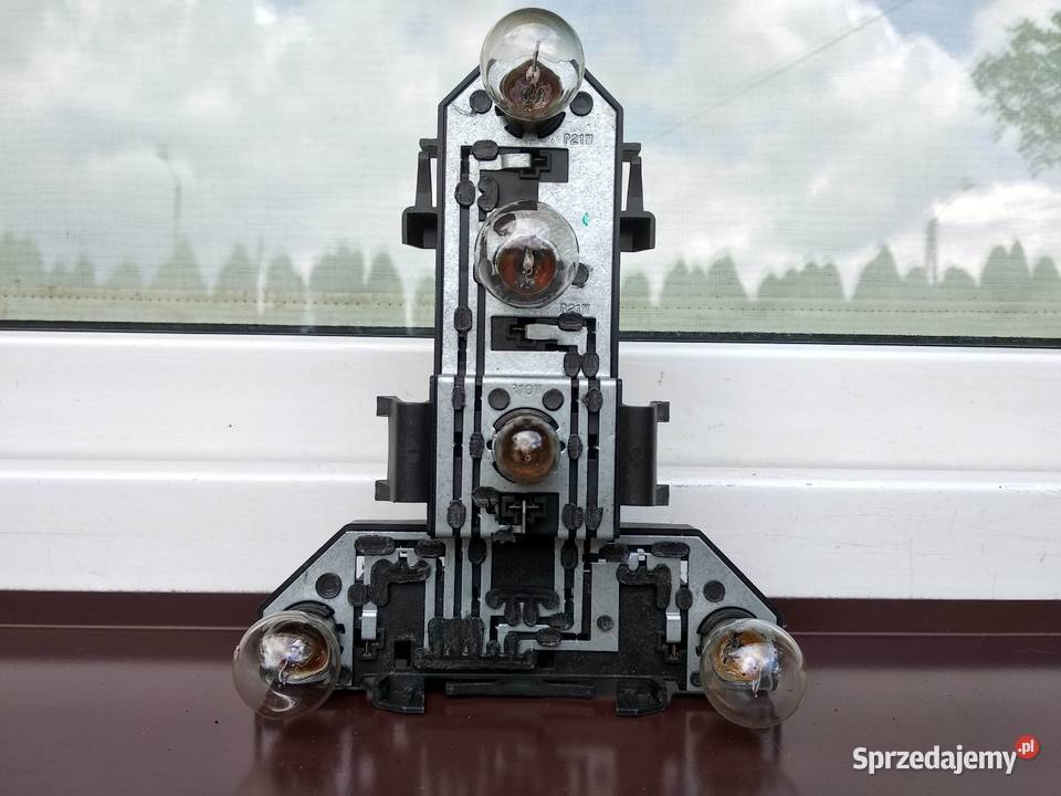 VW Golf IV MK4 wkład oprawka lampy tył tylnej osobowe Sieradz
