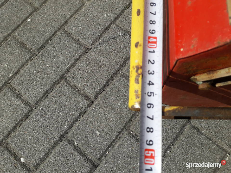 Stary solidny metalowy wózek narzędziowy z Gdynia