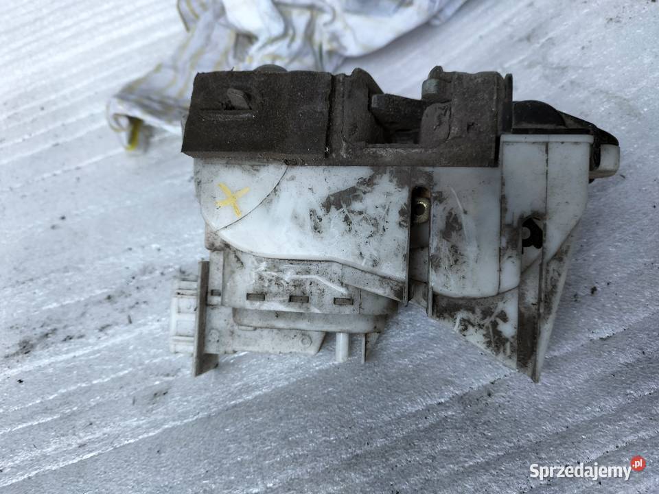 ZAMEK DRZWI TYŁ LEWY GOLF III 1H4 862 153 Kamień-Kolonia sprzedam