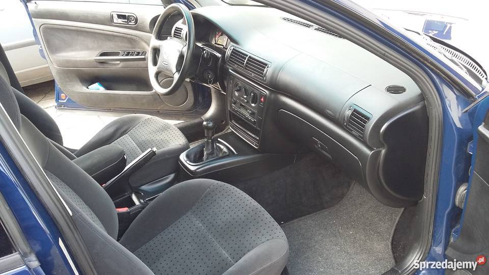VW PASSAT B5 16 KLIMAModel 1998 Bezwypadkowy Wschowa