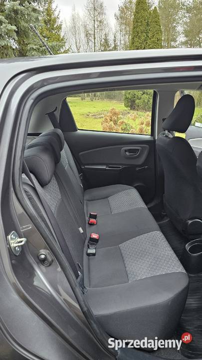 Toyota Yaris wersja Premium dodatkowo Pakiet 86200km Tomaszów Mazowiecki