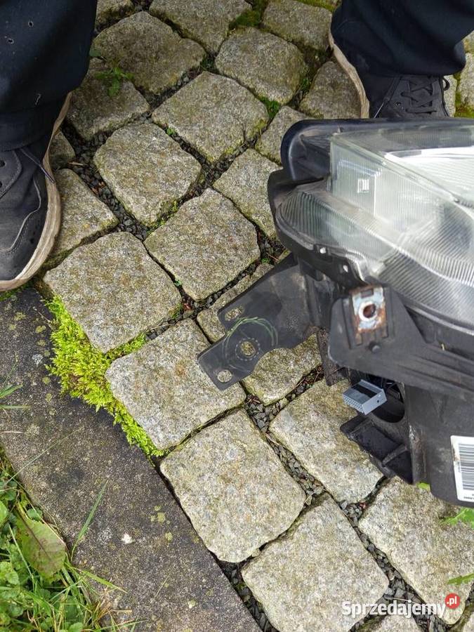 Reflektor prawy Kuga 2 Xenon skrętny orginalny Rzeszów