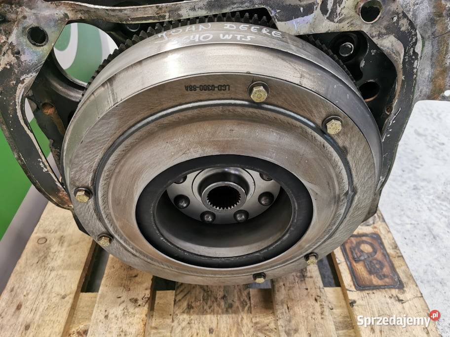 Tłumik drgań skrętnych John Deere 9640 WTS Wilkowo sprzedam
