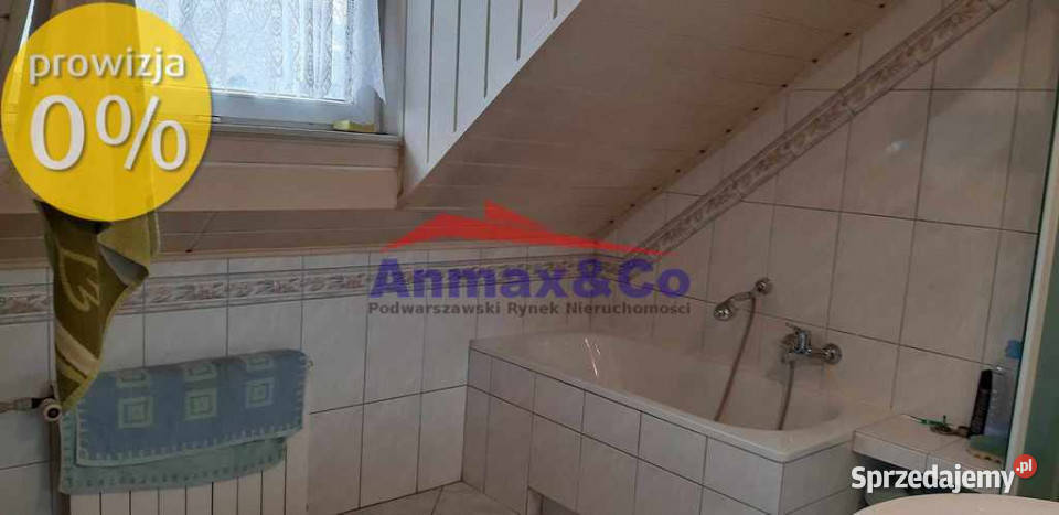 dom z ogrodem garaż