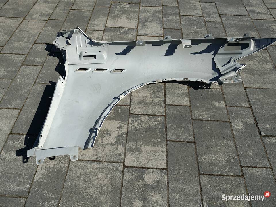 Maserati Levante błotnik lewy przód