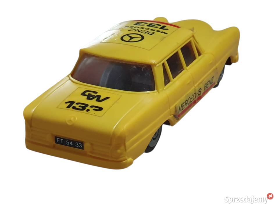 Stary model samochodu Mercedes CW 133 lata 60 sprzedam